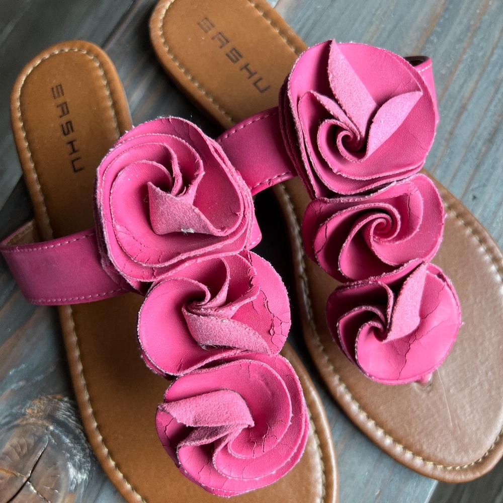 Sashu Flower Sandals - Size 6